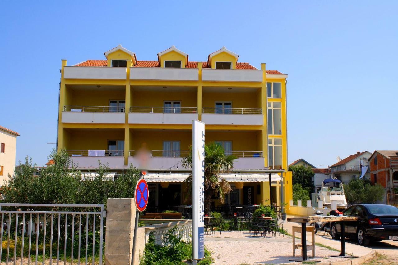 Babin Bed&Breakfast Pirovac Exterior photo